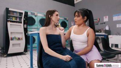 Maya Woulfe - Lesbians Lick Pussy At Public Laundromat With Maya Woulfe And Summer Col - upornia.com